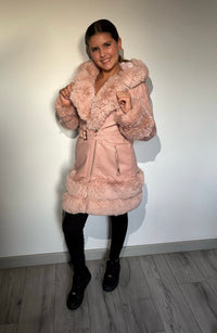 Manteau rose poudré